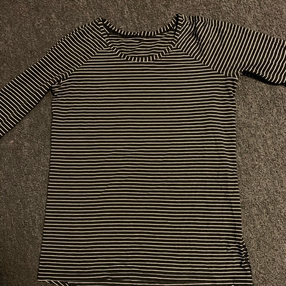 Lululemon Emerald Long Sleeve Size 4